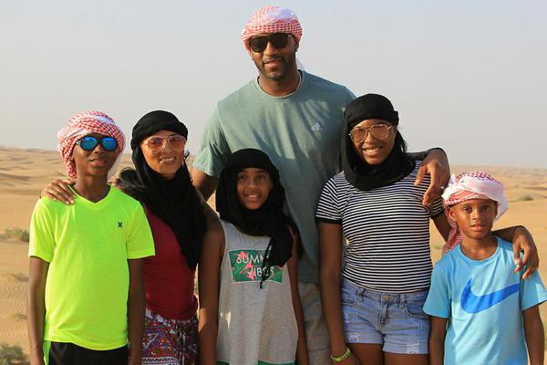 灾难发挥！弗拉门戈门将罗西底线救球险丢球+扑救脱手致丢球（梦游表现！弗拉门戈门将罗西底线回救险送礼+扑救脱手酿失球）