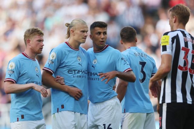 独眼战神！布基纳法索进球功臣米农古，左眼已完全失明（布基纳法索功臣米农古：克服左眼失明，奉献关键进球）