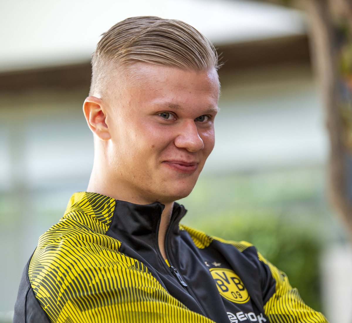 诺里斯和勒克莱尔先后进站换胎，诺里斯出站后暂列第9